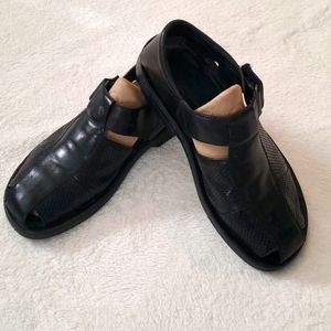 Tommy Bahama  Leather shoes